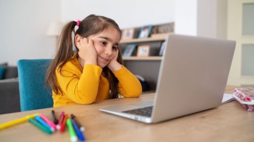 איך טיפול פסיכותרפי לילדים בזום שונה מטיפול פנים אל פנים?